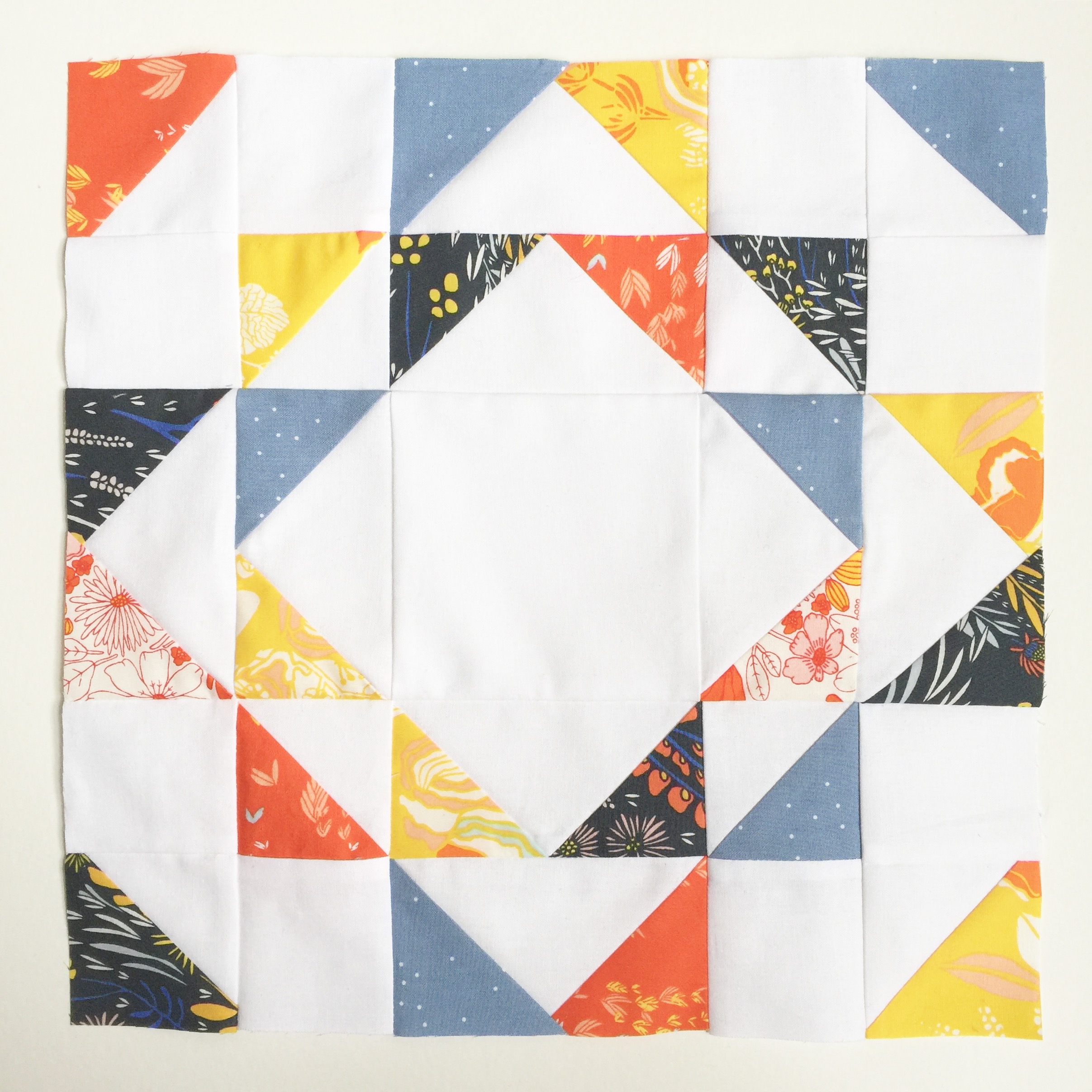 primary-color-ripple-quilt-block